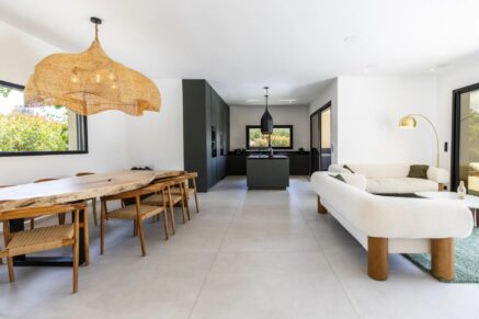 Lecci, Villa Contemporaine, 3 chambres, Piscine, Proche plage