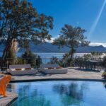 Porto-Vecchio, Marina Di Fiori, villa 7 chambres, pied dans l&rsquo;eau, piscine, vue mer, plage à pied