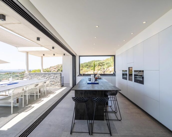 Saint-Cyprien, 7 bedroom, panoramic sea view, swimmingpool,