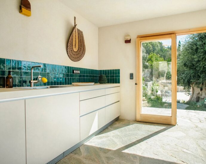 Lumio, Maison de Maître, 9 chambres, vue panoramique mer et village, piscine, proche plage