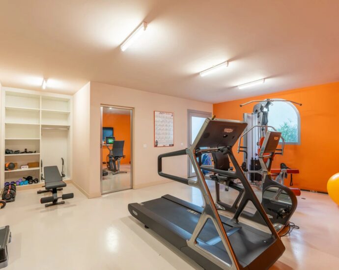 Porto-Vecchio, Marina Di Fiori, 7-Bedroom Villa, Pool, Sea View, Walking Distance to the Beach