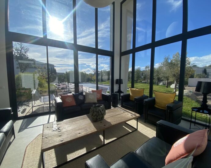 Porto-Vecchio, Arasu, Saint-Cyprien, villa d&rsquo;architecte, 7 chambres, piscine, plage à pieds