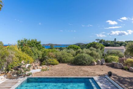 Exclusivité, Pinarello, Villa vue mer, 4 chambres, piscine, plage à pied