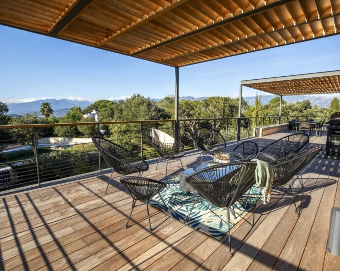 Porto-Vecchio, Domaine de Cala Rossa, villa 8 chambres, piscine et plage à pied