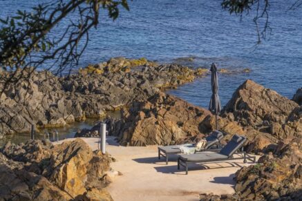 Côte des Nacres, Canella, Villa pied dans l&rsquo;eau, 5 chambres, piscine, vue mer panoramique, accès privé mer