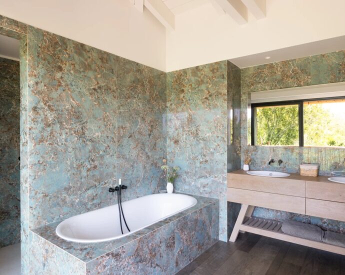 Cala Rossa beach, 6 rooms, pool, right on the water, RL351 Alzu di Cala Rossa