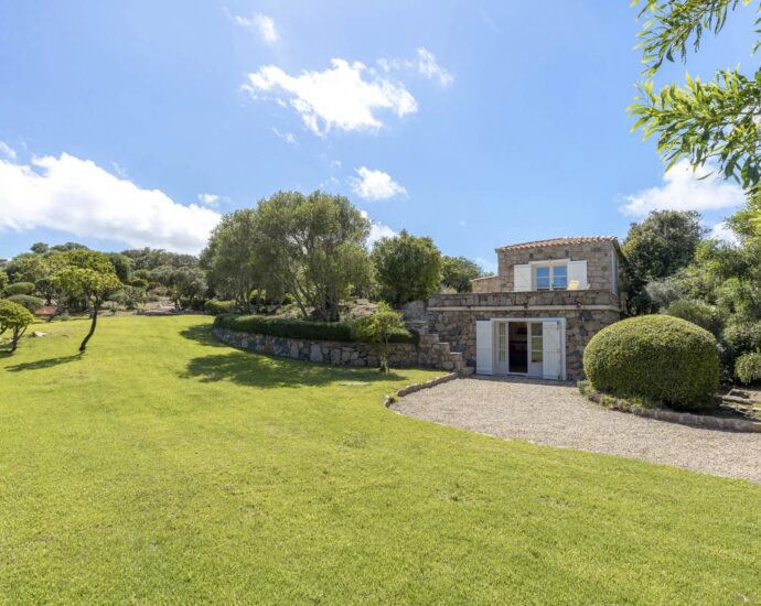 Bonifacio, Piantarella,  Propriété vue mer panoramique, 5 chambres, piscine chauffée et proche plage