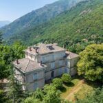 Santo-Pietro-di-Venaco, Château Pozzo-di-Borgo, 12 pièces, parc, vue panoramique montagnes et villages
