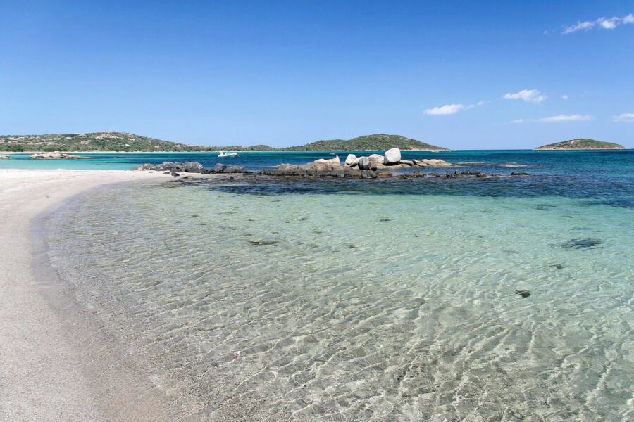 Porto-Vecchio, Arasu, Saint-Cyprien, villa d&rsquo;architecte, 7 chambres, piscine, plage à pieds