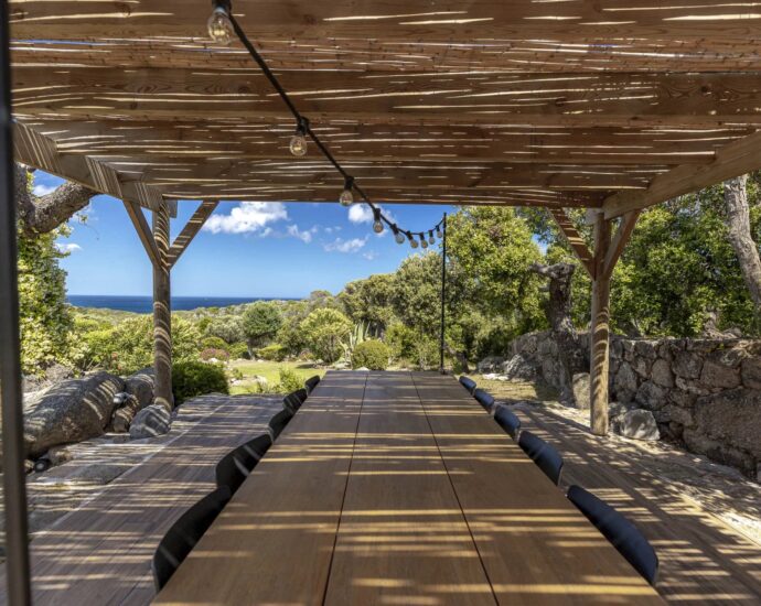 Bonifacio, Piantarella,  Propriété vue mer panoramique, 5 chambres, piscine chauffée et proche plage