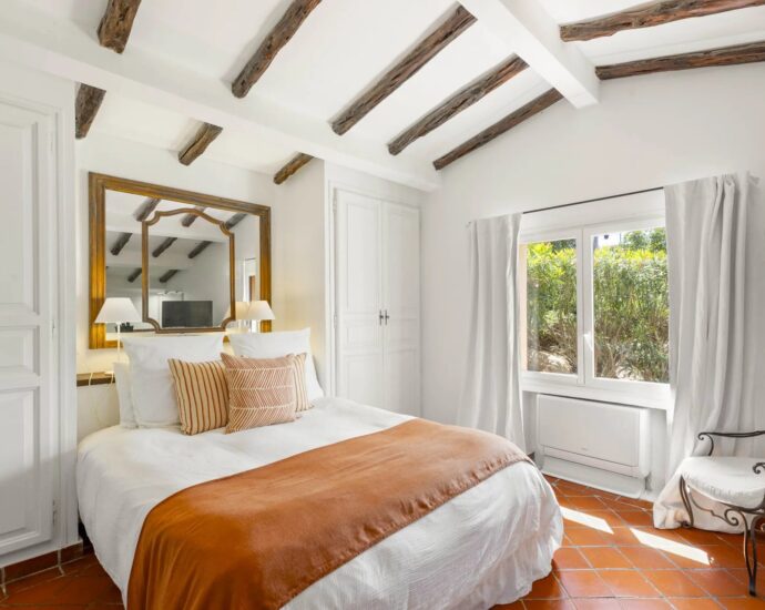 Bonifacio, Piantarella,  Propriété vue mer panoramique, 5 chambres, piscine chauffée et proche plage