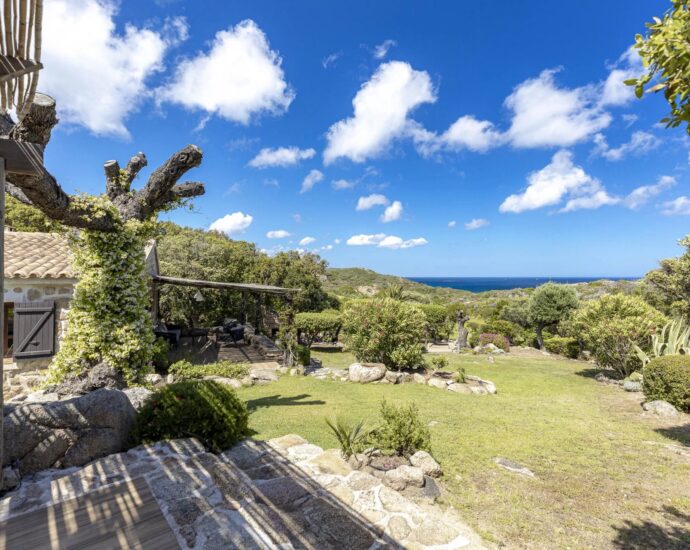 Bonifacio, Piantarella,  Propriété vue mer panoramique, 5 chambres, piscine chauffée et proche plage