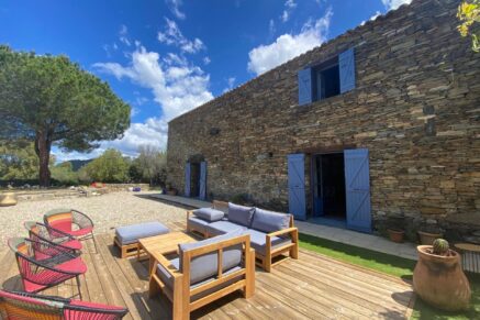 Saint-Florent, villa en pierres, 5 chambres, parc arboré avec piscine, proche plage