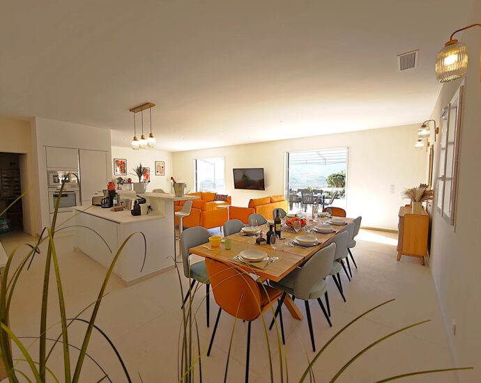 Balagne, Santa-Reparata di Balagna, Villa 9 chambres, vue lac et montagnes, Piscine, Salle de sport, Sauna, Proche l&rsquo;Île Rousse et plages