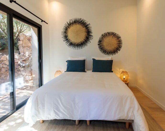 Porto-Vecchio, Palombaggia, Panoramic Sea View Villa, 6 Bedrooms, Heated Pool, Walking Distance to Beach