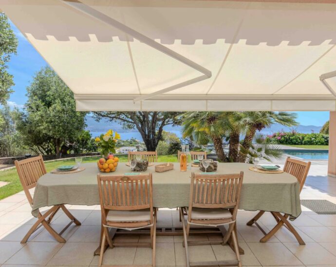 Ajaccio, Salario, Villa vue mer, 4 Chambres, Piscine, proche plage