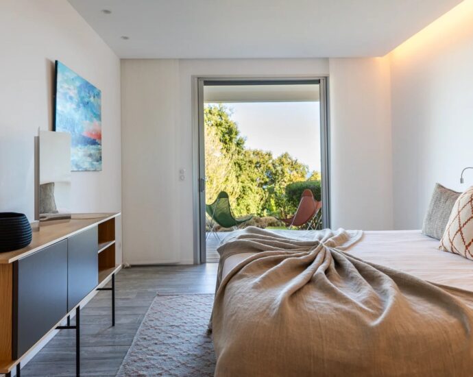 Palombaggia, villa 7 bedrooms, service room, swimming pool, panoramic sea view, beach on foot