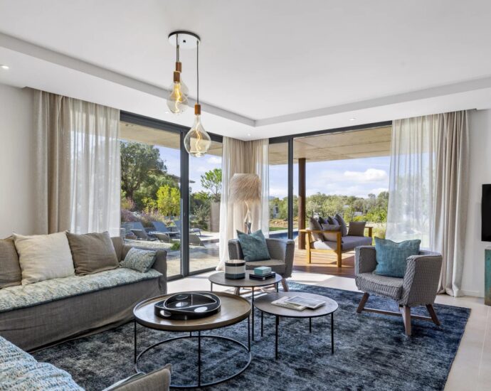 Arasu, villa 4 chambres, piscine chauffée, vue montagnes, proche plage