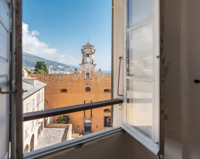 Bastia, citadel, apartment, 4 bedrooms, panoramic view