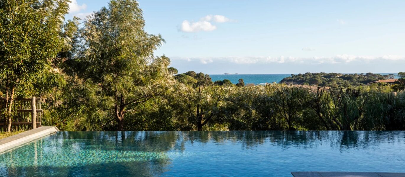 Palombaggia, 6 bedroom villa, swimming pool, sea view, close to the beach