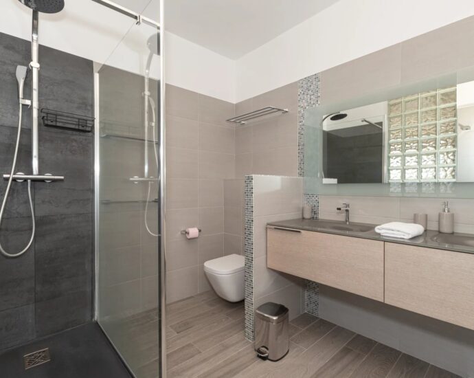 Ajaccio, Route des Sanguinaires, Villa vue mer, 5 chambres, Piscine, Plage à pied