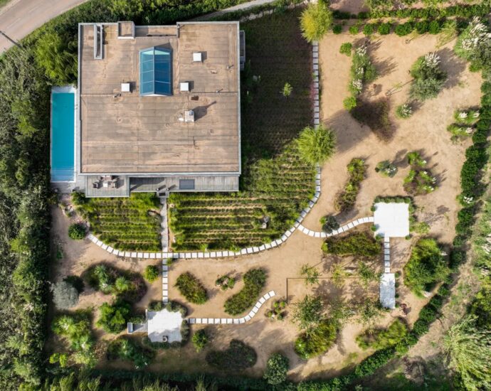 Porto Vecchio, Cala Rossa, 7 bedrooms villa, Pool, close to the beach, Sea views