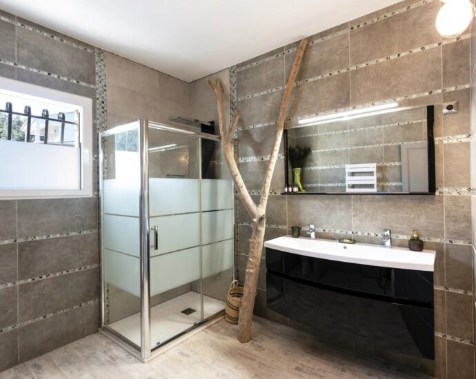 Cap Corse, Sisco, Villa vue montagnes, 5 chambres, piscine, proche plage