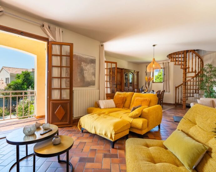 Saint Florent, Villa 5 chambres, proche plage et centre-ville