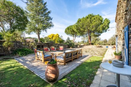 Saint-Florent, villa en pierres, 5 chambres, parc arboré avec piscine, proche plage