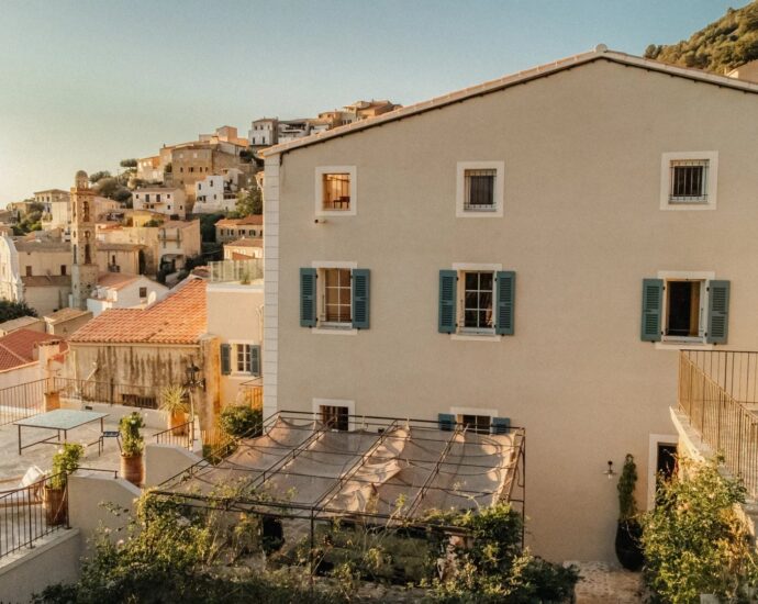 Lumio, Maison de Maître, 9 chambres, vue panoramique mer et village, piscine, proche plage
