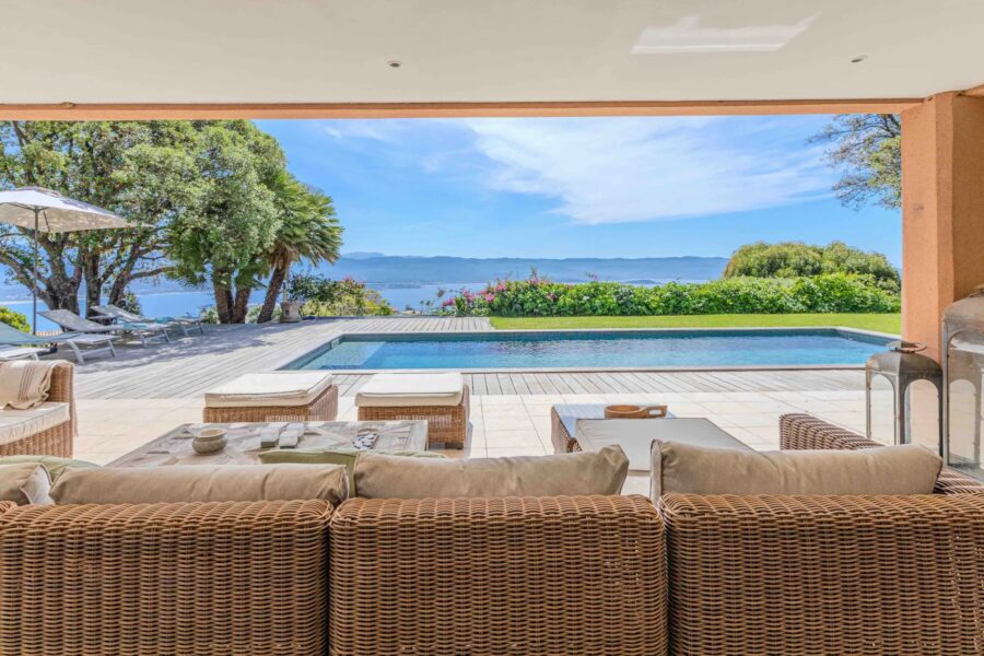 Ajaccio, Salario, Villa vue mer, 4 Chambres, Piscine, proche plage