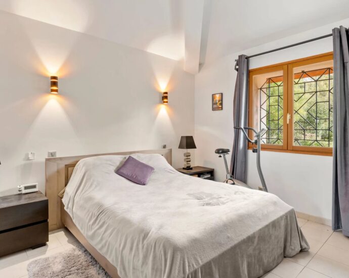 Exceptional, in the Cala Rossa area, 2 semi-detached villas, waterfront