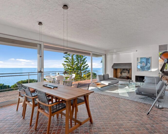 Ajaccio, Route des Sanguinaires, Villa vue mer, 5 chambres, Piscine, plage à pied