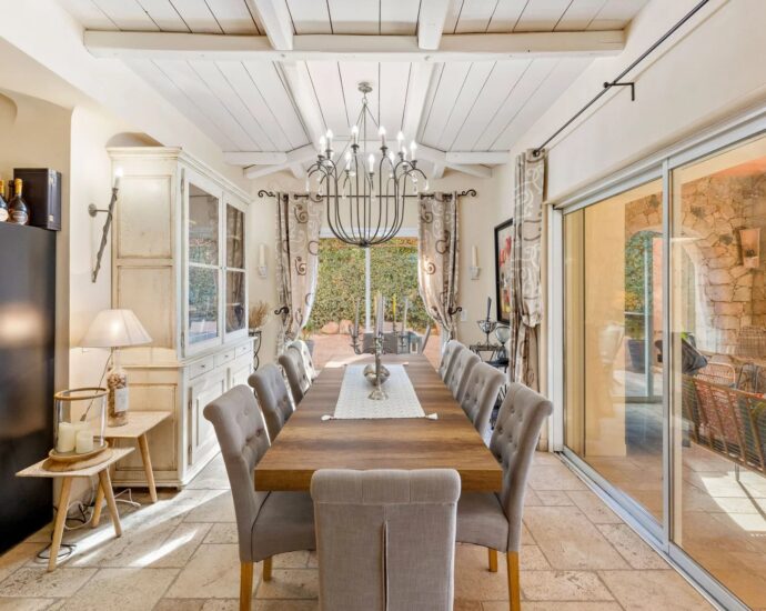 Exceptional, in the Cala Rossa area, 2 semi-detached villas, waterfront