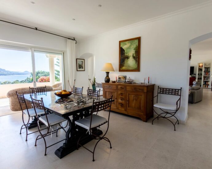 Cala Rossa, Benedettu, Panoramic Sea View Villa, 6 Bedrooms, Pool, Walking Distance to the Beach