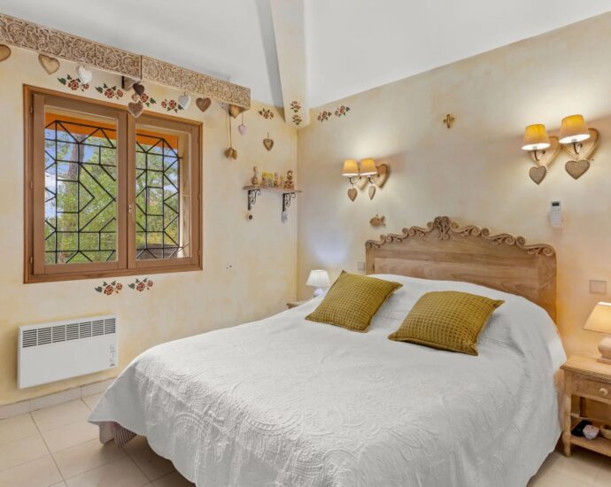 Exceptional, in the Cala Rossa area, 2 semi-detached villas, waterfront