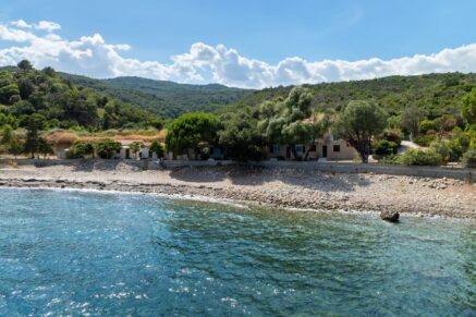 OFF MARKET, Exclusivité, Pied dans l&rsquo;eau, Vue mer