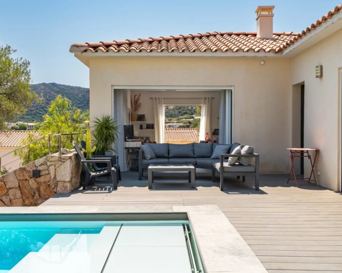 Monticello, 4-bedroom villa, swimming pool, sea view, close to the beach