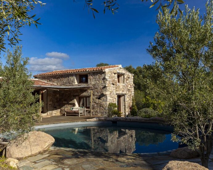 Palombaggia, bergerie avec piscine, vue dégagée,  proche plage