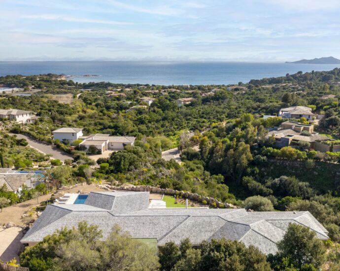 Porto-Vecchio, Palombaggia, Panoramic Sea View Villa, 7 Bedrooms, Gym, Heated Pool, Walking Distance to the Beach