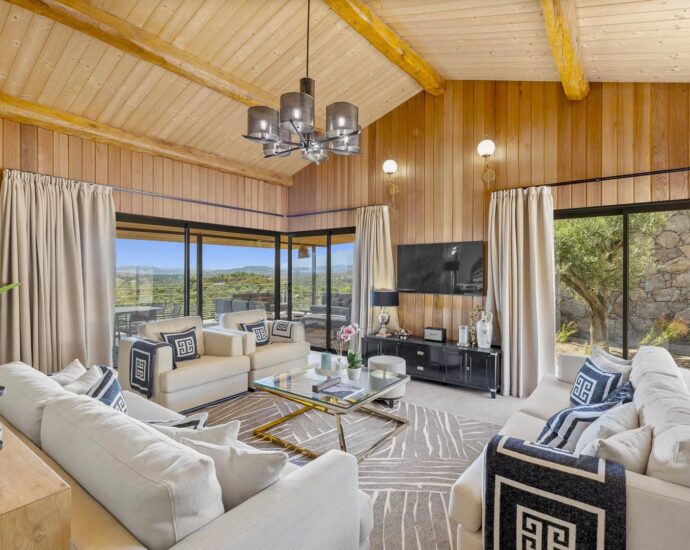 Villa 7 bedrooms, Arasu, commune of Saint-Cyprien swimming pool, sea view, beach on foot