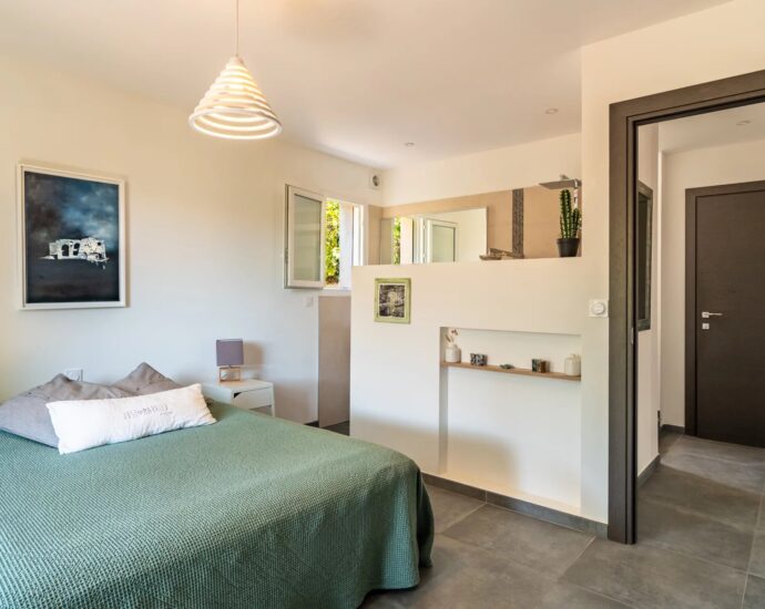 Monticello, 4-bedroom villa, swimming pool, sea view, close to the beach