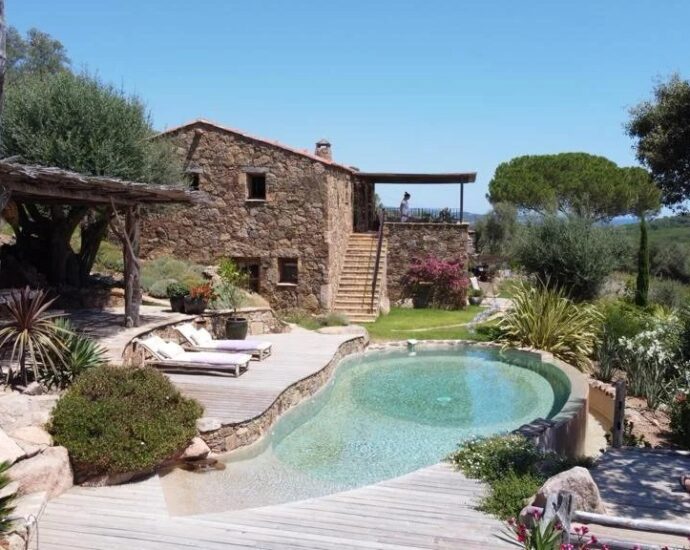 Porto-Vecchio, Piccovaggia, Villa type bergerie, 4 chambres, domaine privé, proche plage