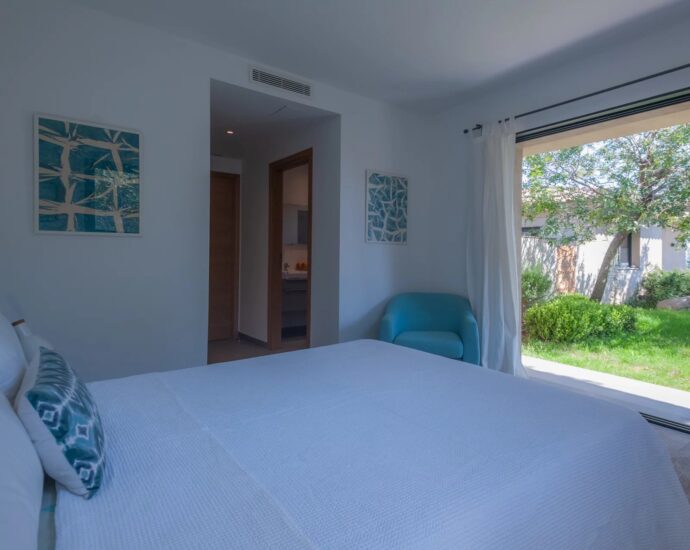 Cala Rossa, Domaine de la Tour, Villa vue mer panoramique, 7 chambres, piscine, plage à pied