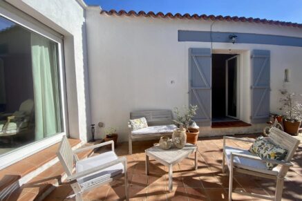 Lumio, Villa de plain-pied, 4 chambres, dépendance, piscine, vue montagnes, plage à pied