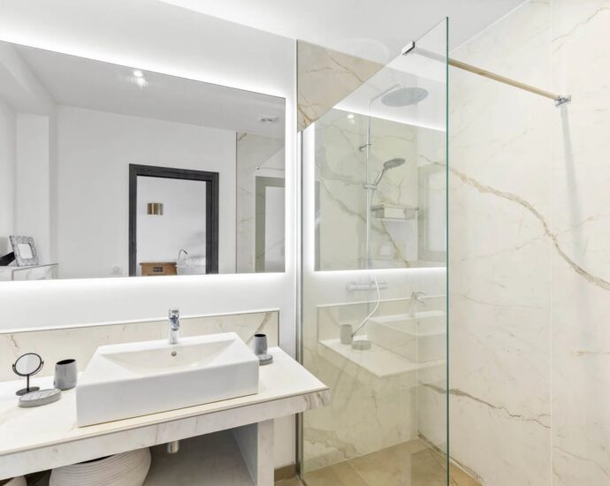 Villa 7 bedrooms, Arasu, commune of Saint-Cyprien swimming pool, sea view, beach on foot