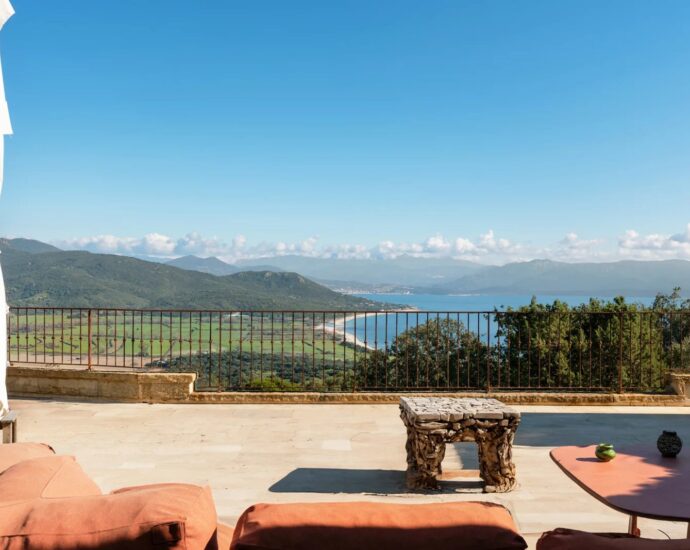 Exclusive, Valinco, Architect-Designed Villa, 7 Bedrooms, Pool, Panoramic Sea View, Close to the Beach