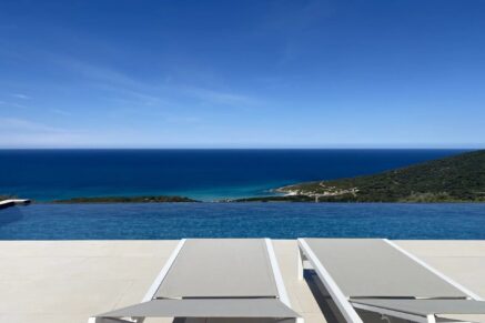 Corbara, villa 4 chambres, piscine à débordement, vue mer imprenable, proche plage