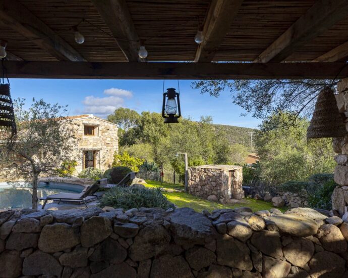 Palombaggia, bergerie avec piscine, vue dégagée,  proche plage