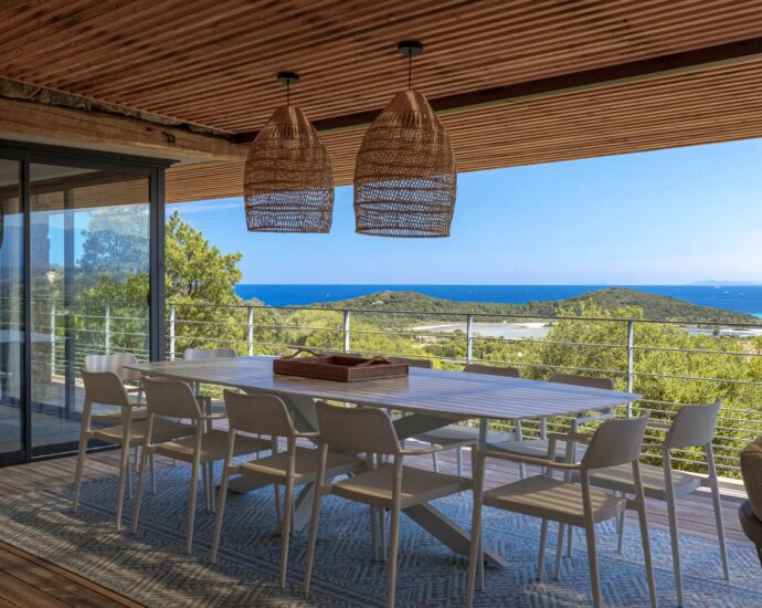 Villa 7 bedrooms, Arasu, commune of Saint-Cyprien swimming pool, sea view, beach on foot